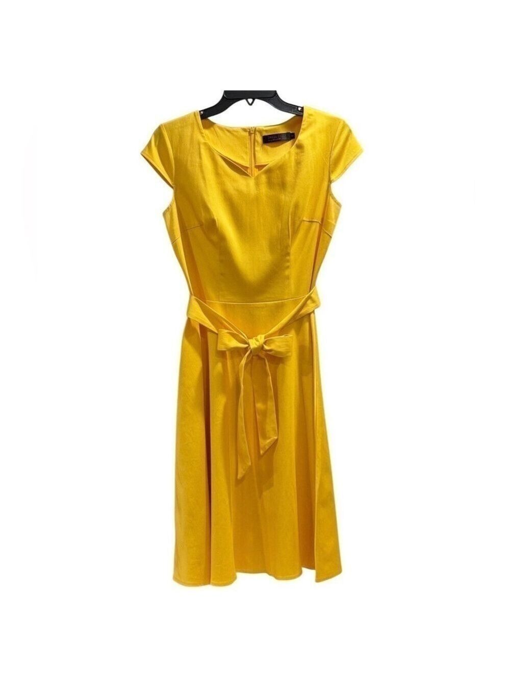 Yellow Fit and Flare Swing Belted Womenโs Dress Cap Sleeve Size Medium
